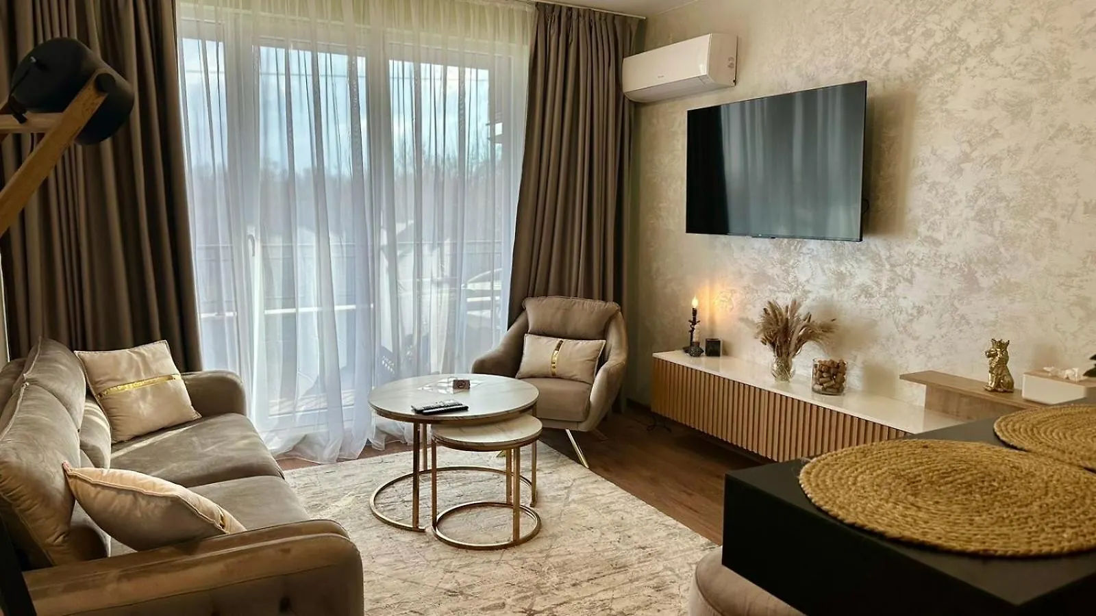 Elegant Living Apartment 2 Sofía 0*,